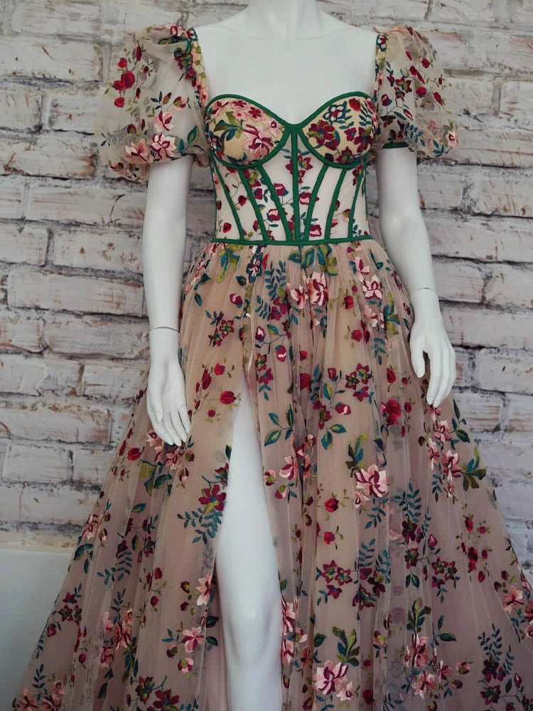 Embroidered Floral Dress Corset Prom Dress For Photo Shoot