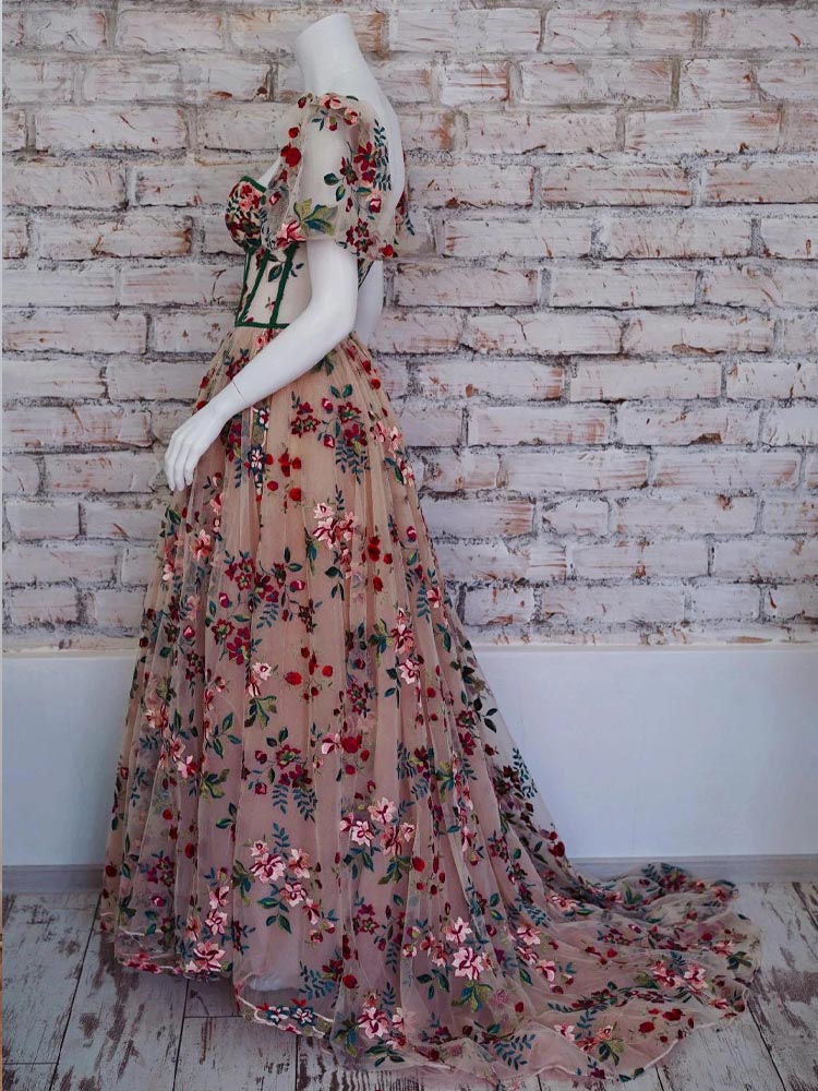 Embroidered Floral Dress Corset Prom Dress For Photo Shoot